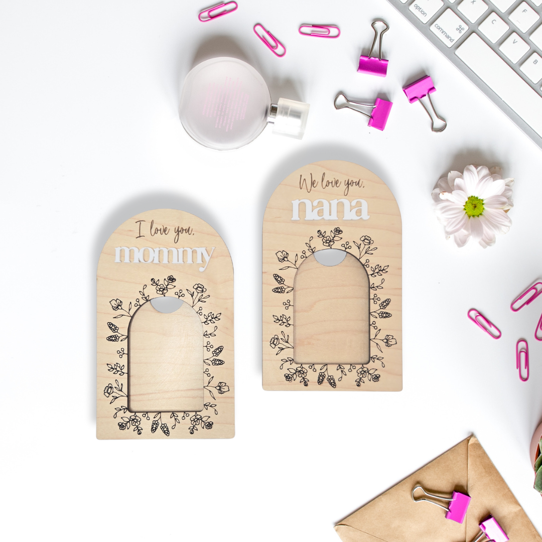 Wood Magnetic Photo Holder