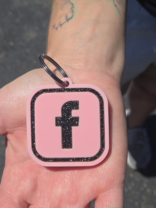 Stop Handing Out Business Cards. Tap This Instead.
