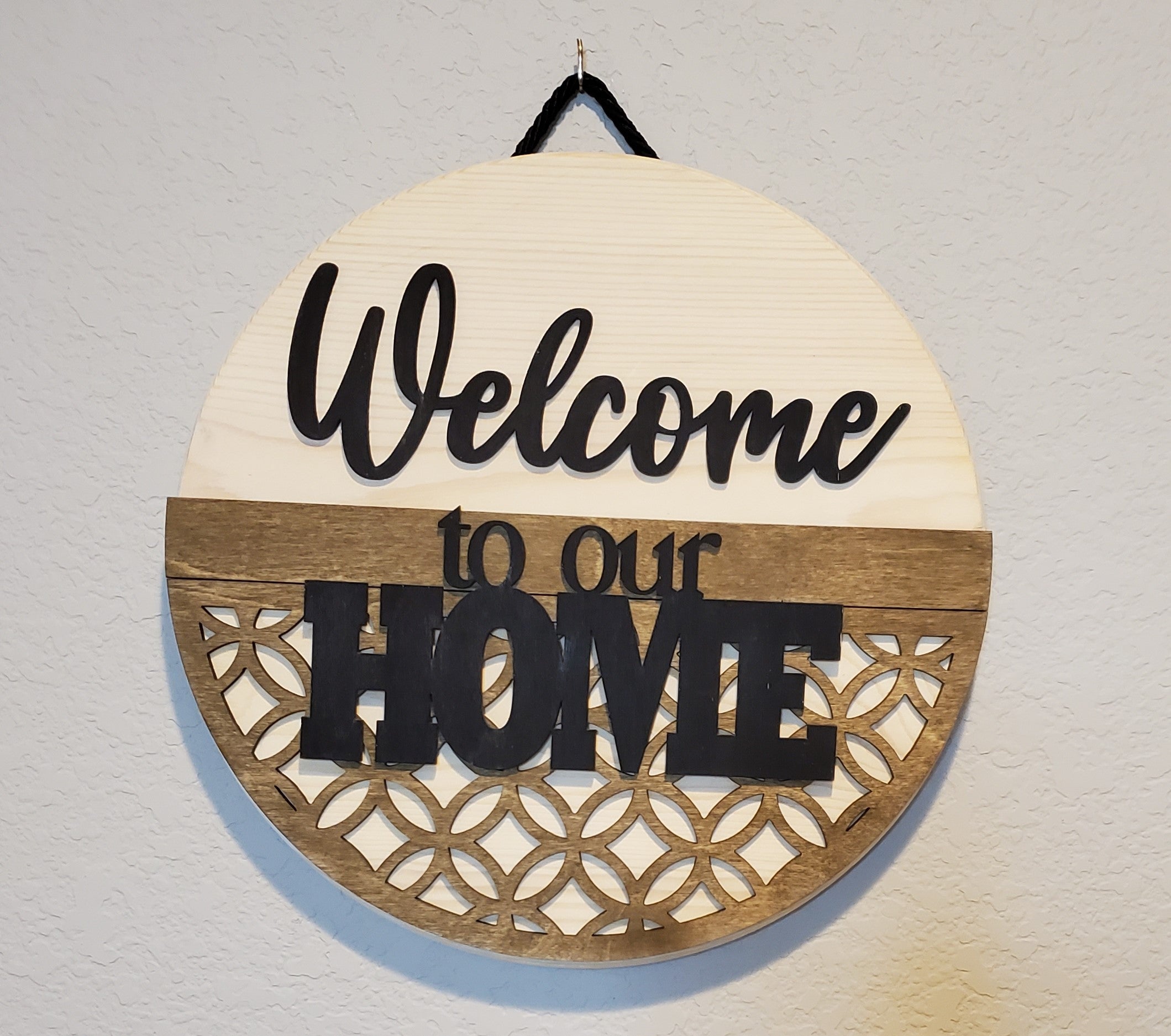 Welcome Sign 12 Inch Round for Wall or Door – beamyourbrand