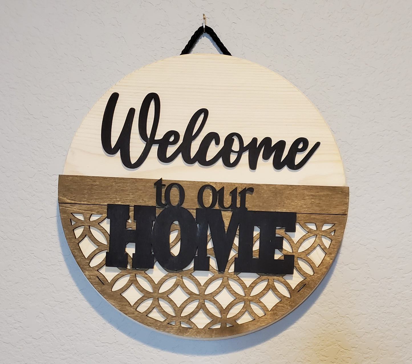 Welcome Sign 12 Inch Round for Wall or Door